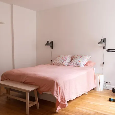 Nice Charming Apt In The 18Th Paris Apartment